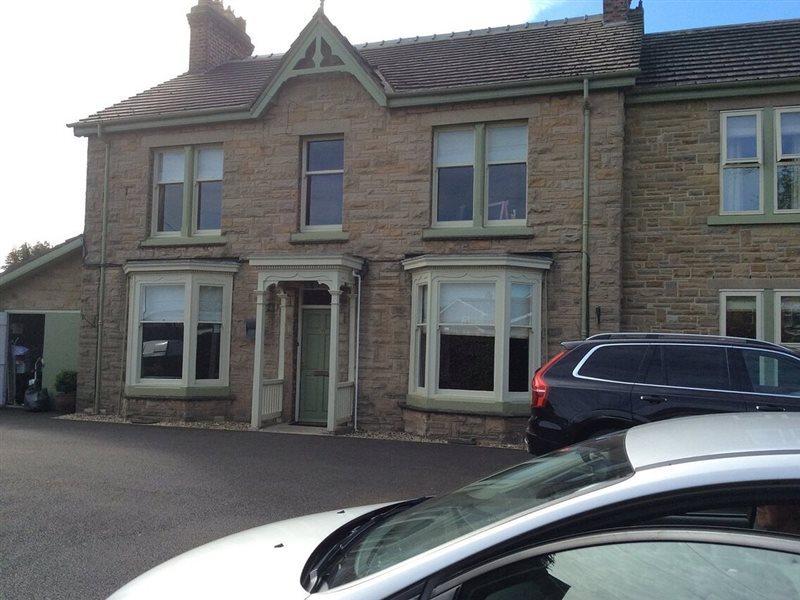 Bed and breakfast The Poplars &